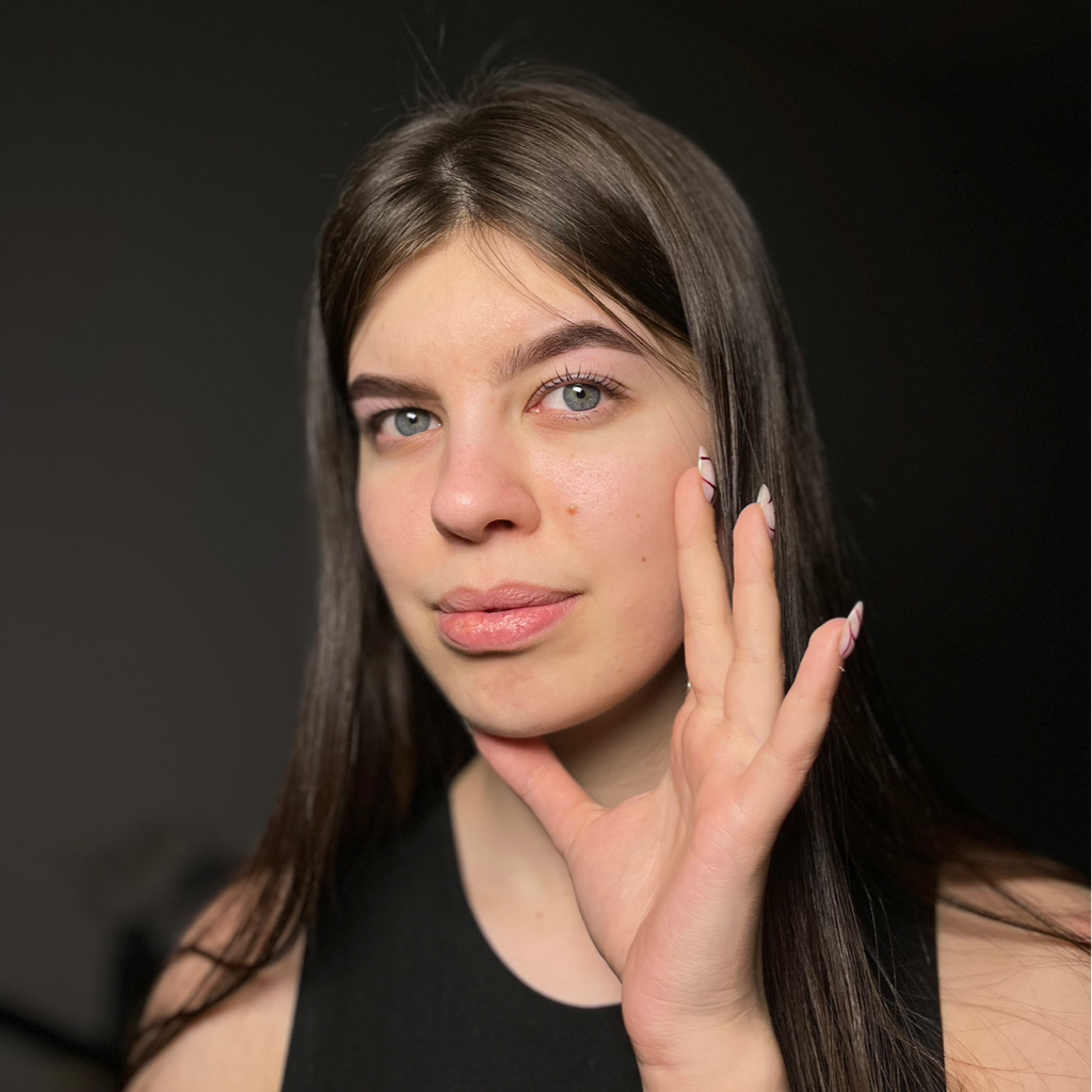 Окрашивание и коррекция бровей + ламинирование ресниц (окрашивание и уход входит)