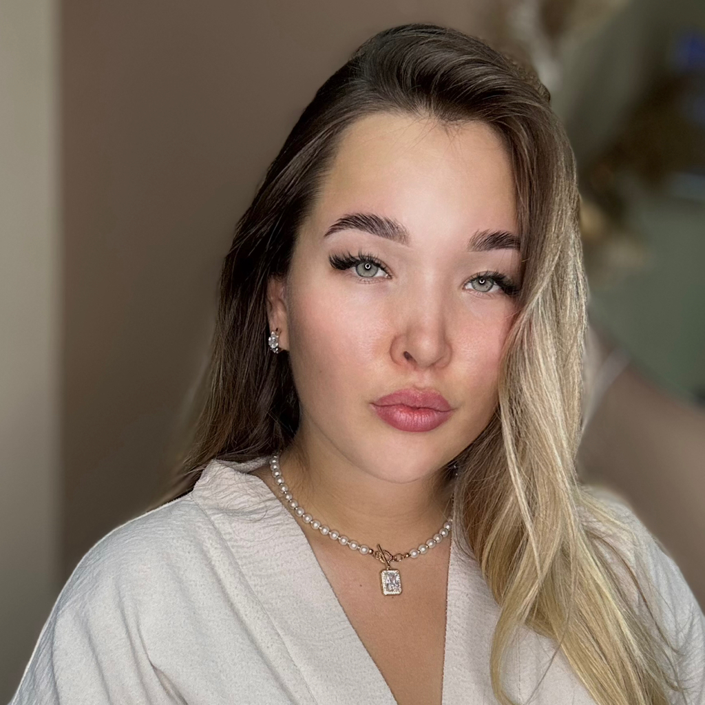 Алина