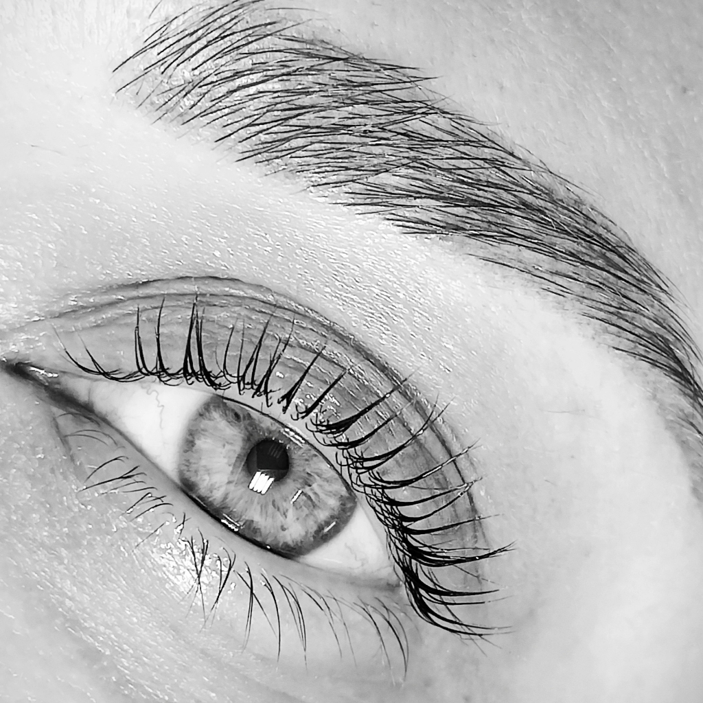 Итальянское восстановление ресниц