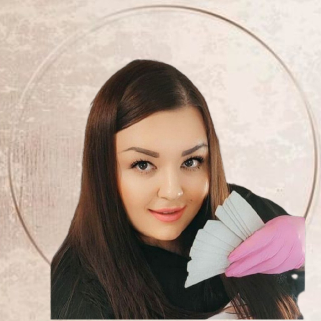ЮЛИЯ РОМАШОВА