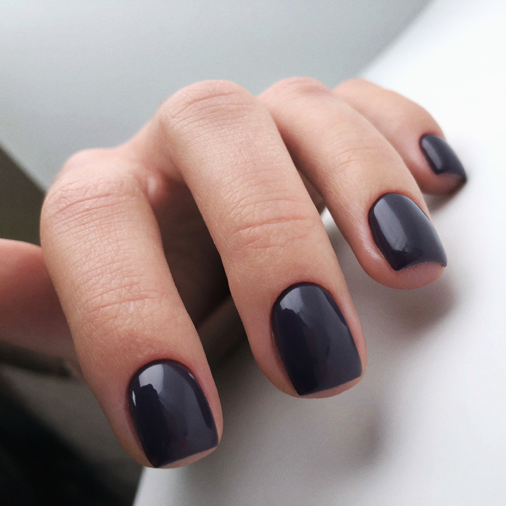 Комбинированный маникюр с покрытием гель-лак