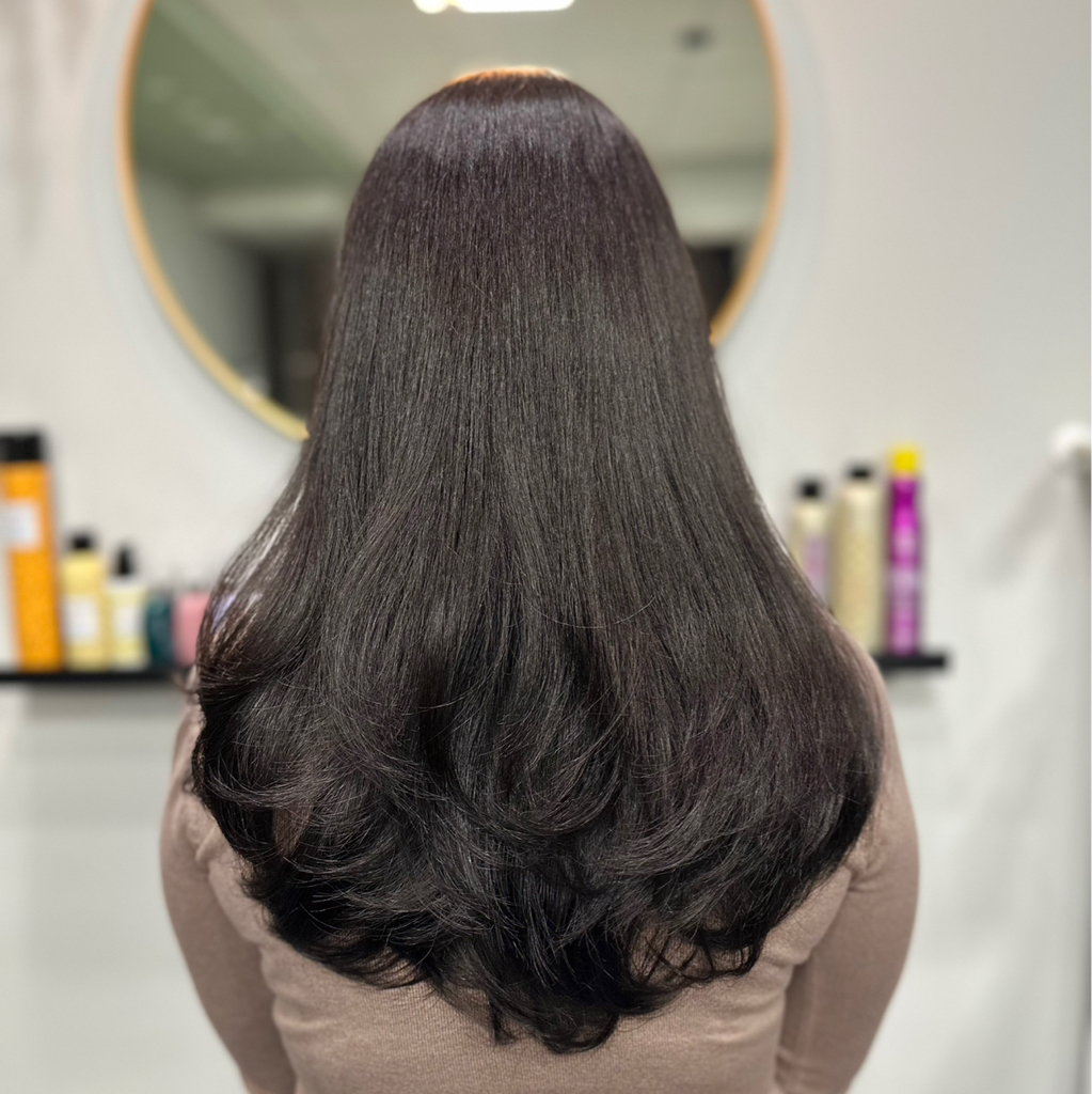 krāsošana visā matu garumā (vienā toņi)