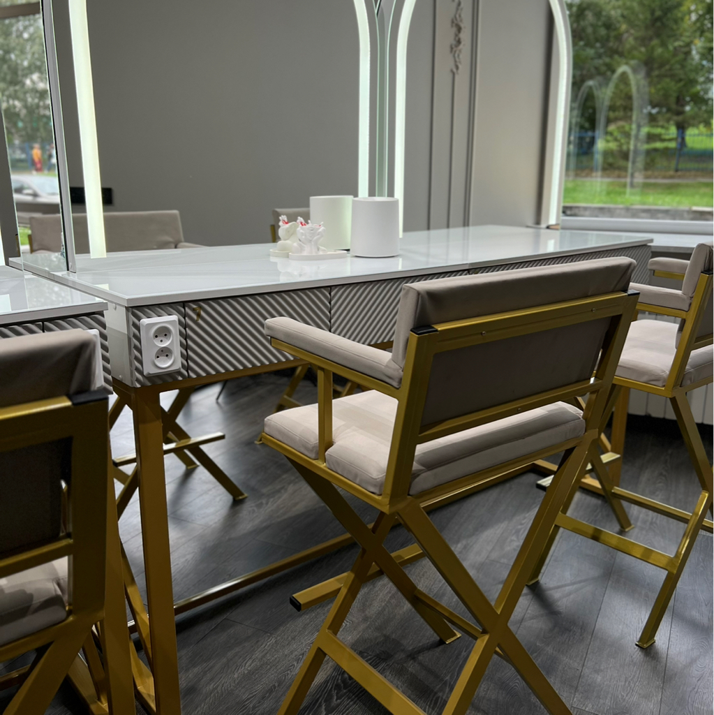 №7 Гримерное место