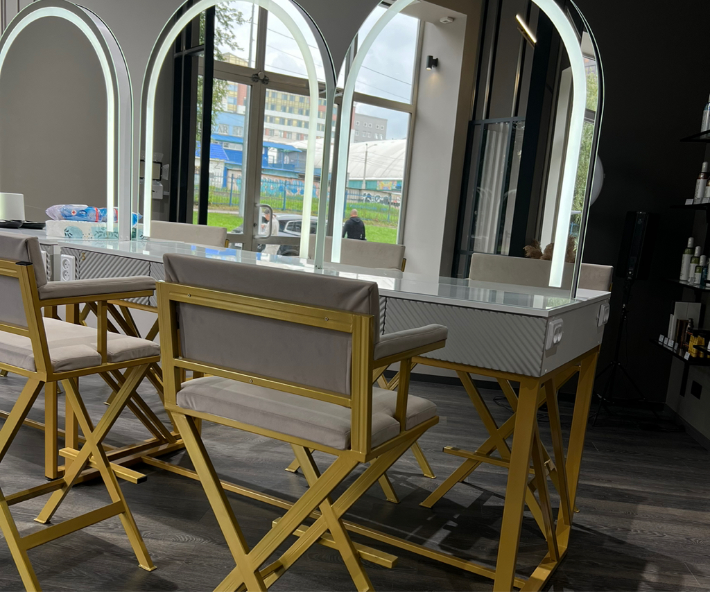 №4 Гримерное место