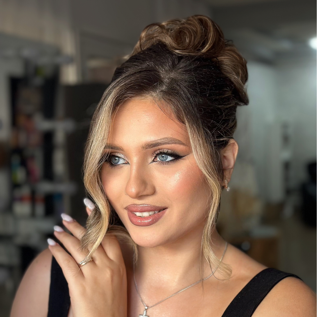 Репетиция макияжа