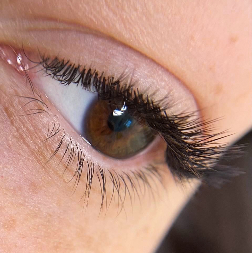 Наращивание ресниц 2D