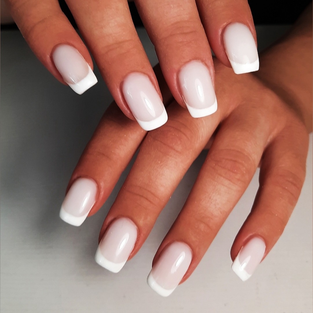 Наращивание ногтей