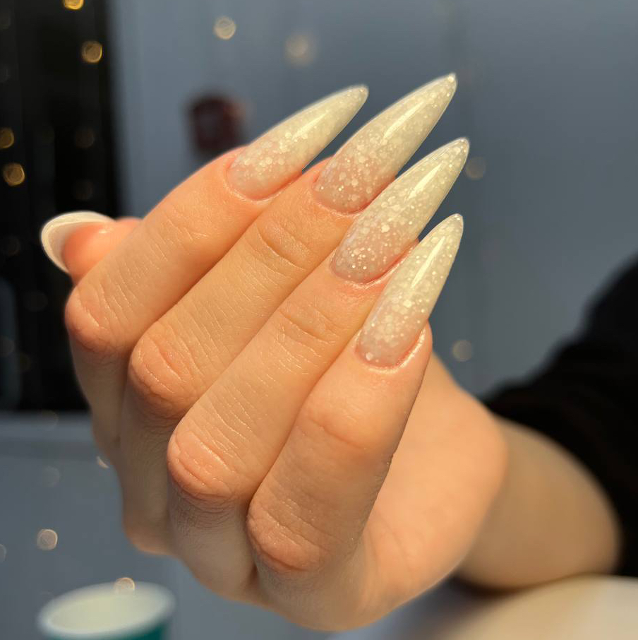 Коррекция нарощенных ногтей