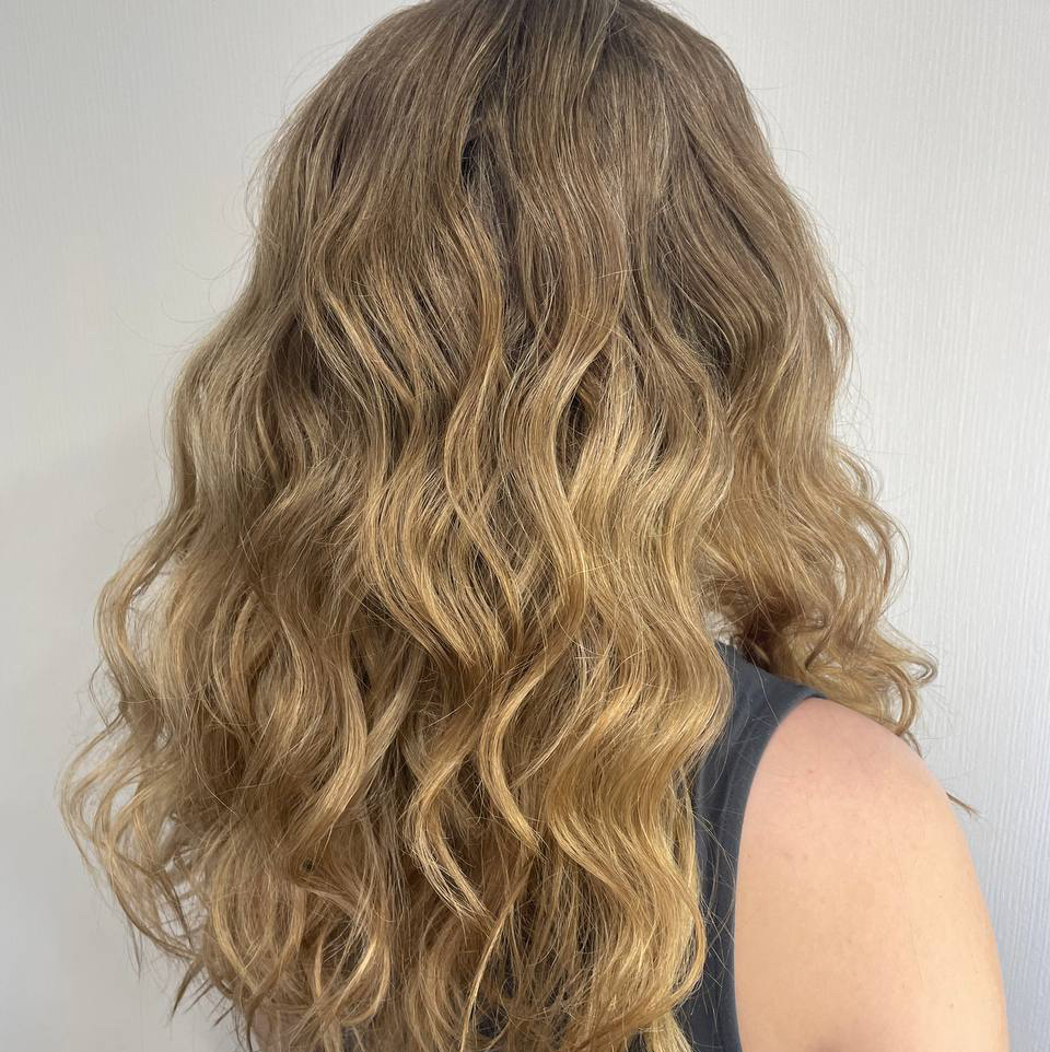 Локоны/причёска на среднюю длину