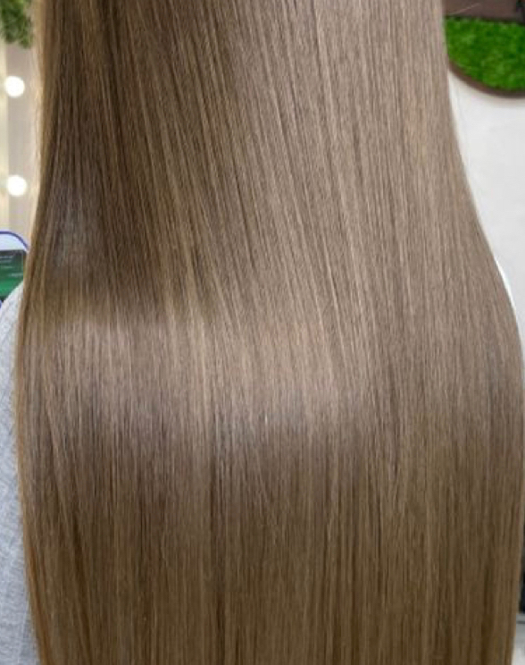 Окрашивание Корней больше 5 см. Длину не тонируем. На густые  волосы.