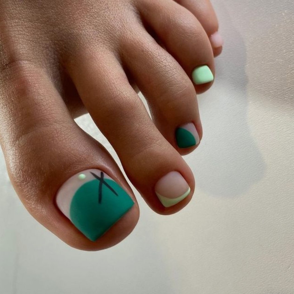 Педикюр Лайт (обработка и покрытие только пальчиков)