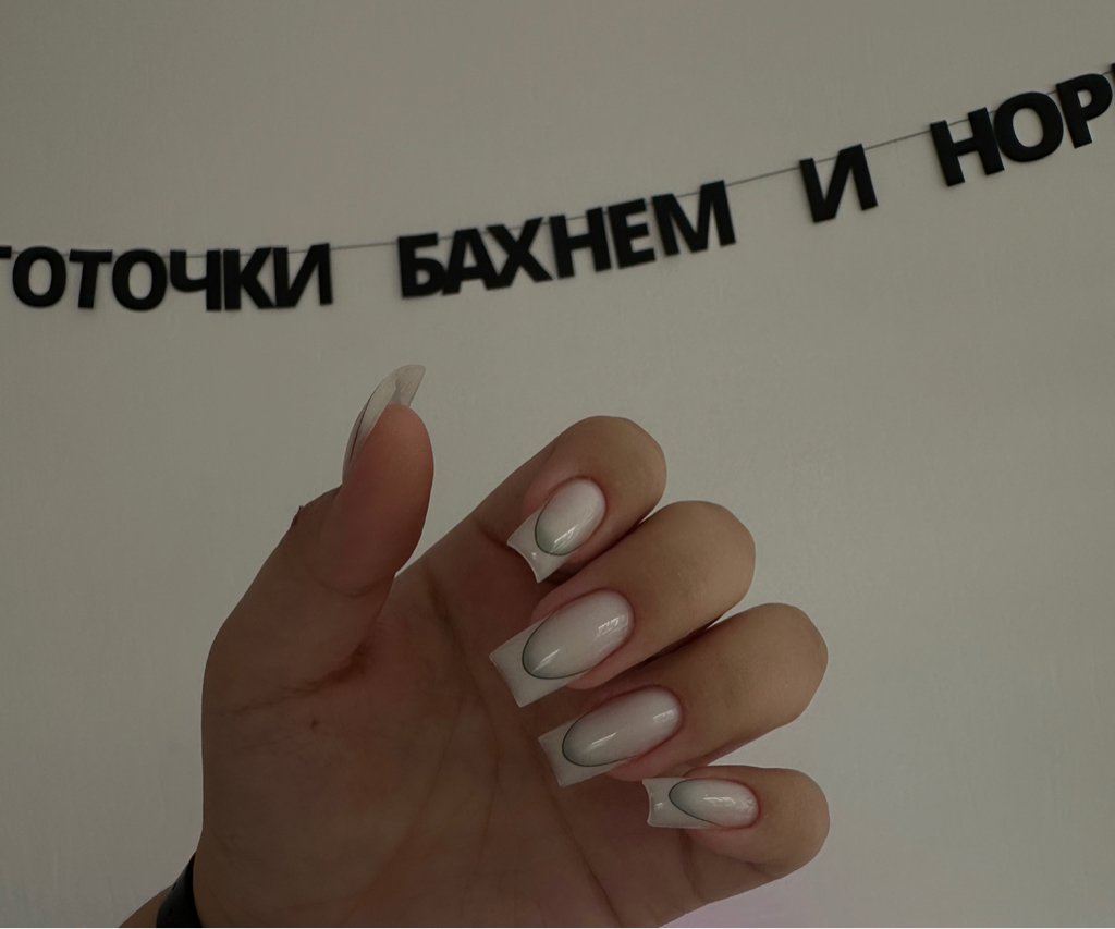 Маникюр с покрытием