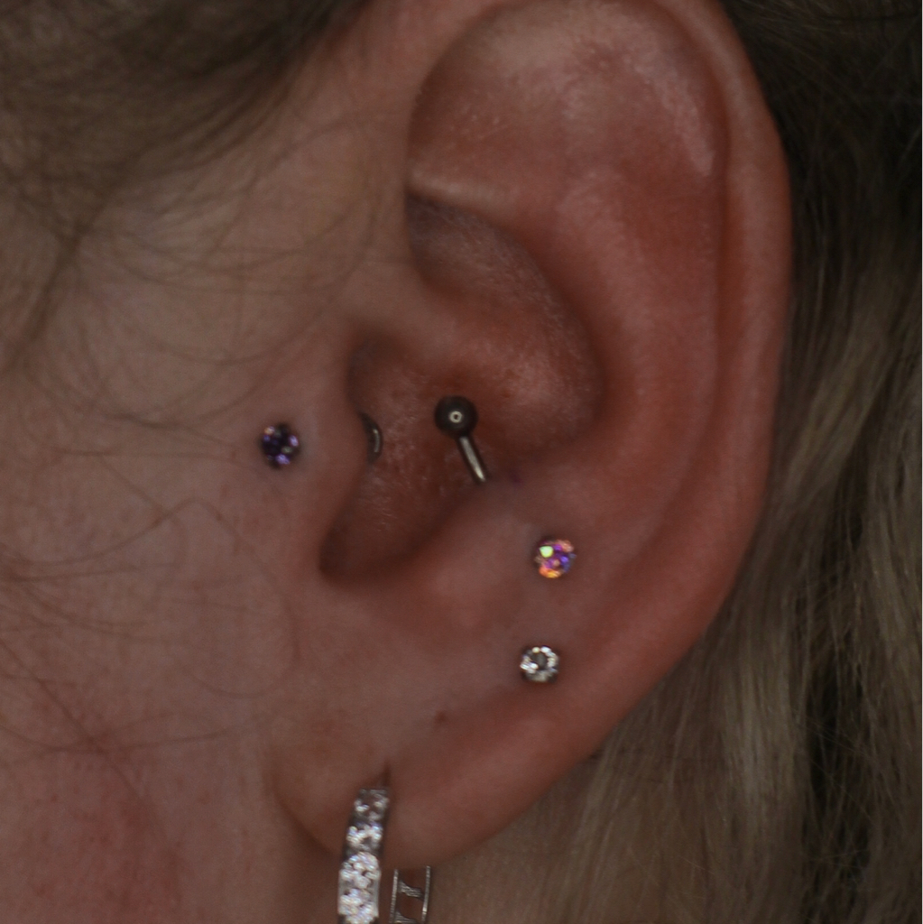 Прокол Антитрагус