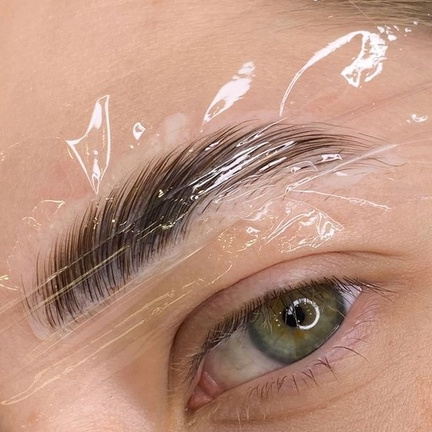 Ламинирование бровей