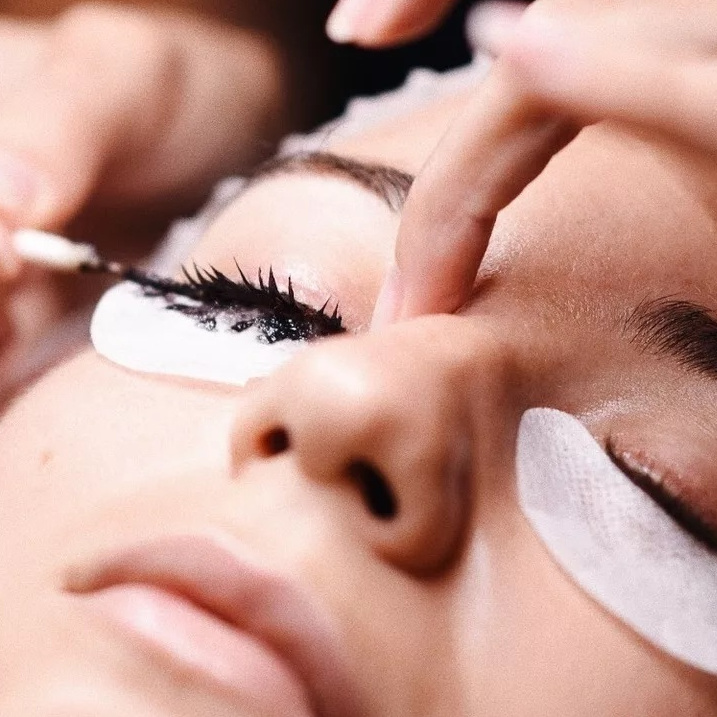 Окрашивание ресниц