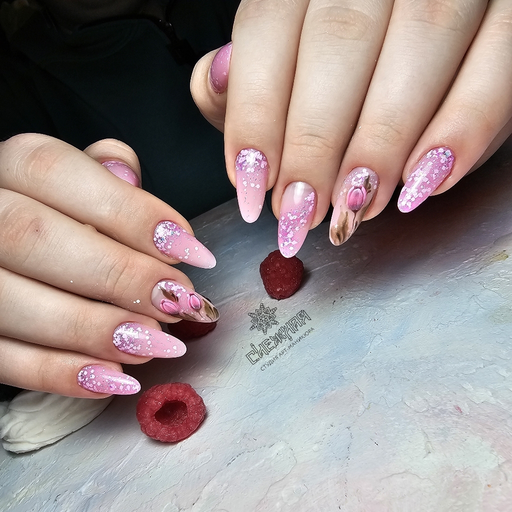 Гелевое укрепление  длинных ногтей