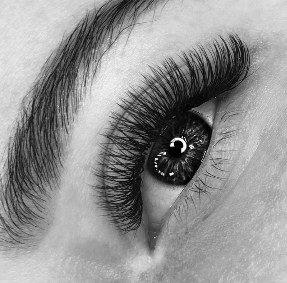 Наращивание ресниц 2,5D