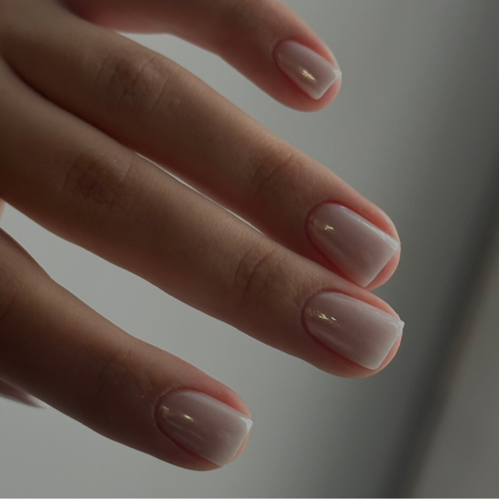 Маникюр с укреплением