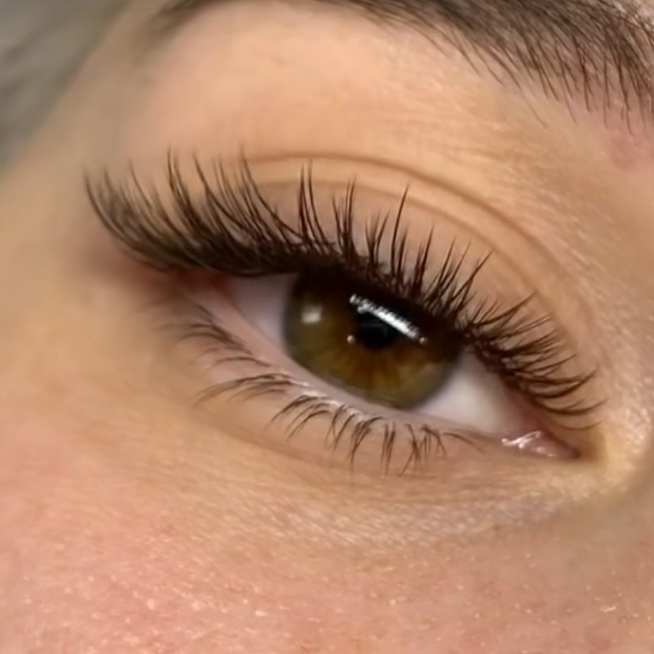 Наращивание ресниц 2д