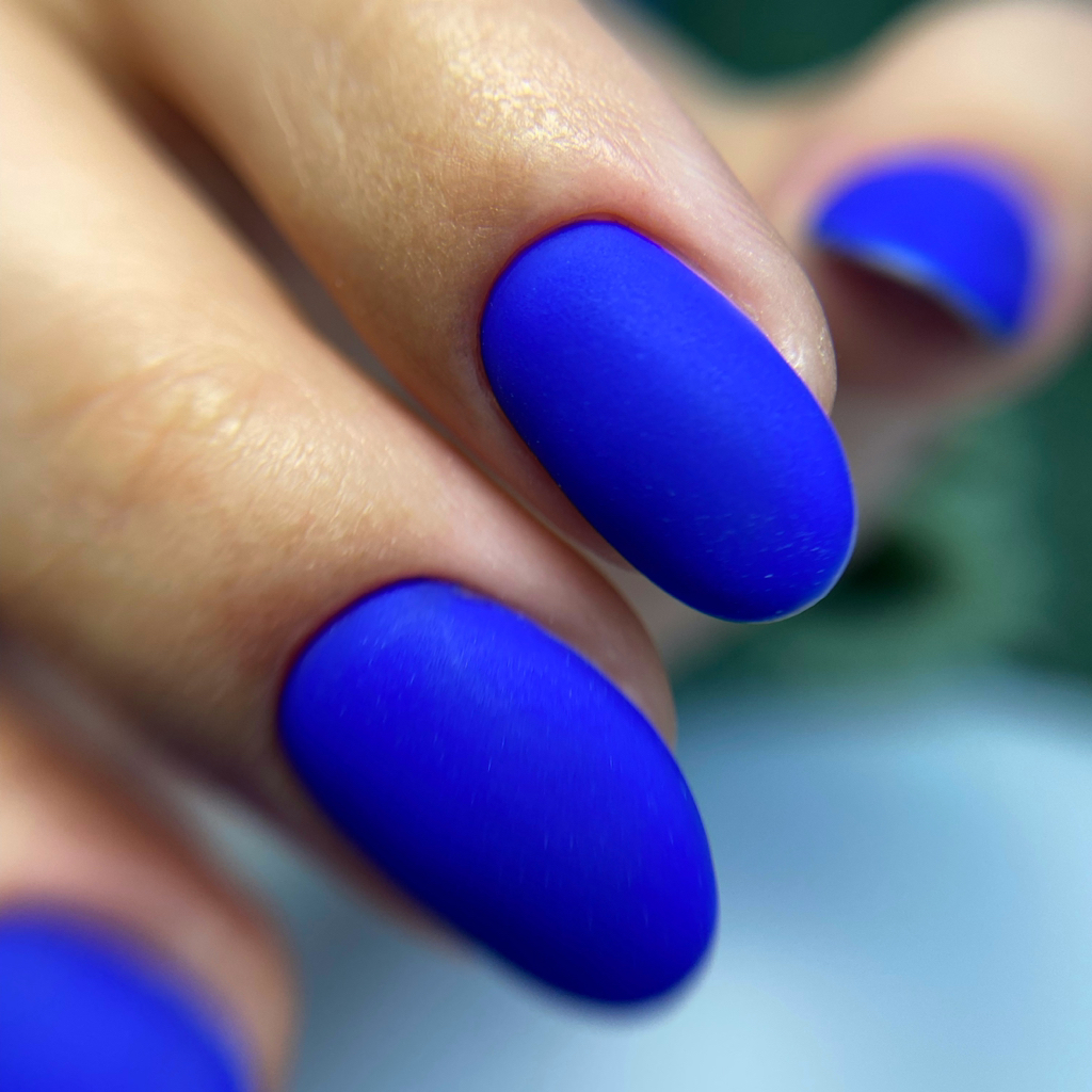 Маникюр с покрытием