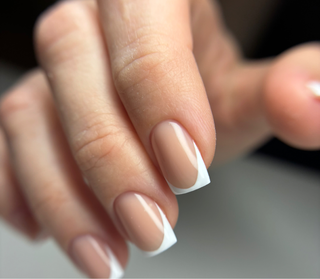 Маникюр "ФРЕНЧ"