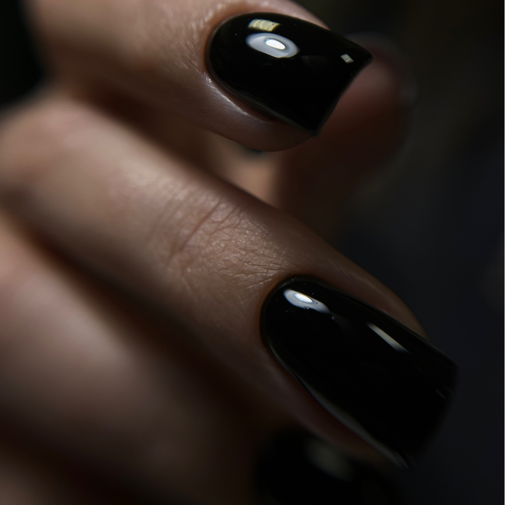 Маникюр с покрытием гель-лак