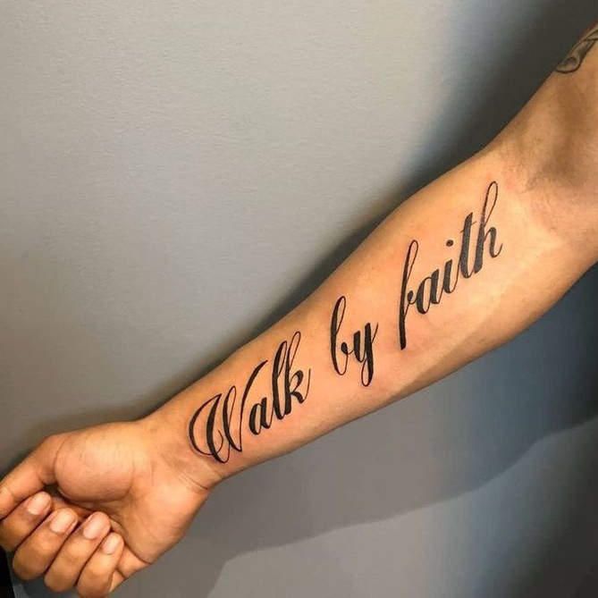 Татуировка средняя