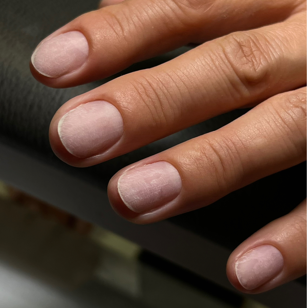 Маникюр без покрытия