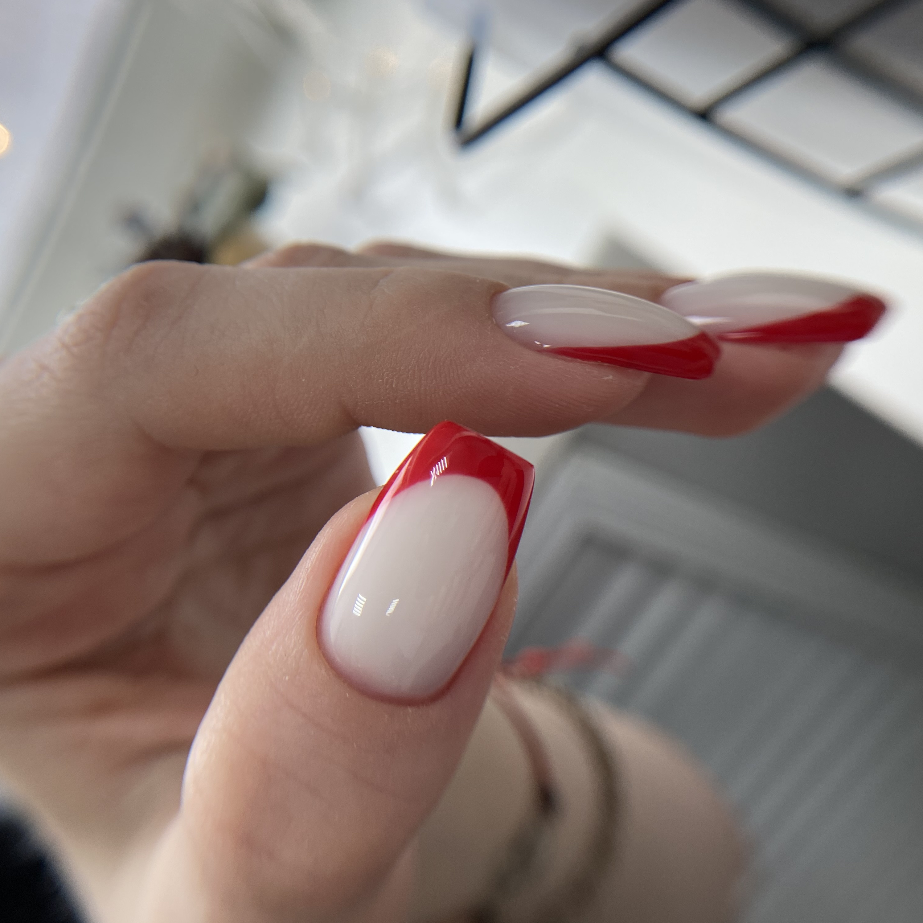 Коррекция нарощенных ногтей