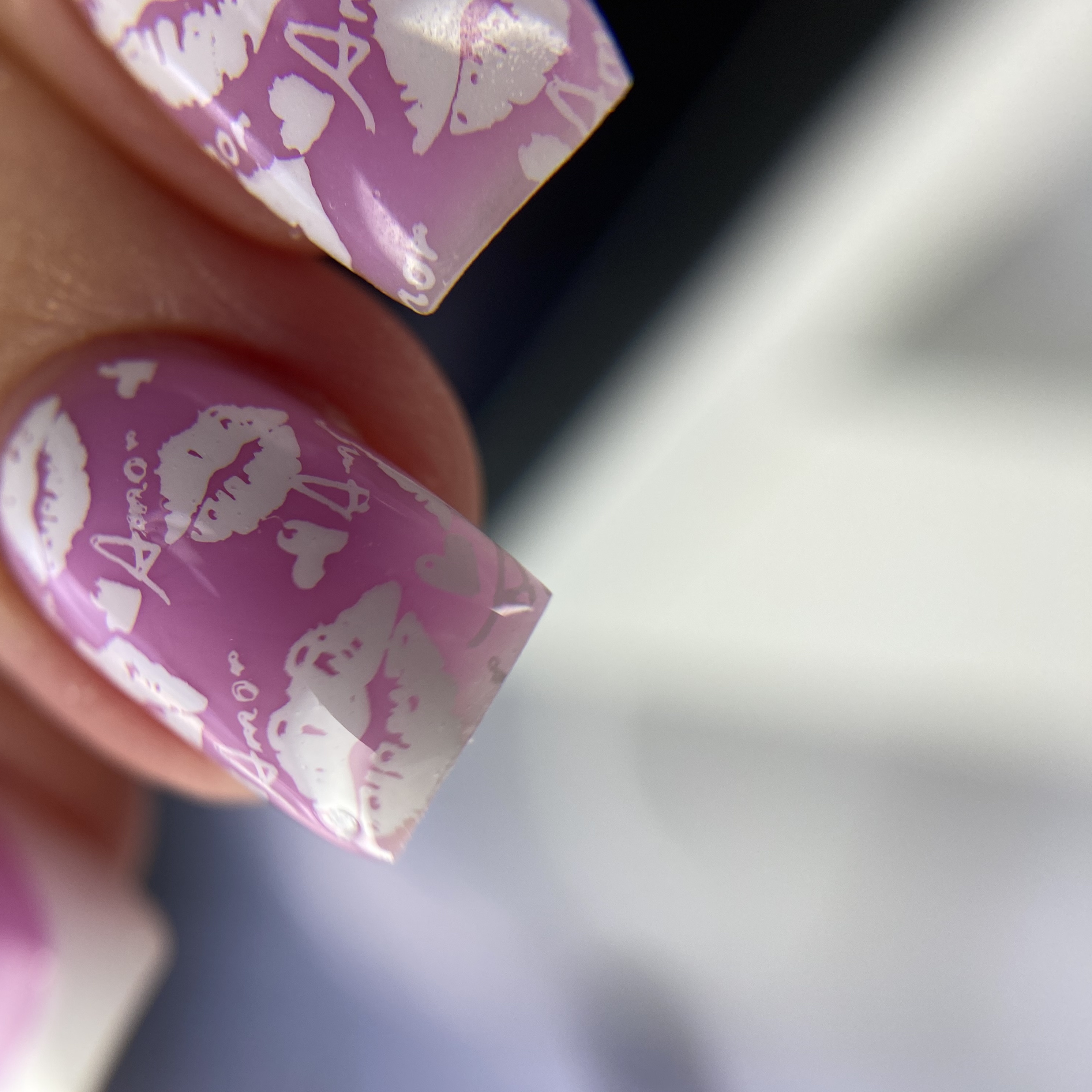 Маникюр с покрытием гель-лак