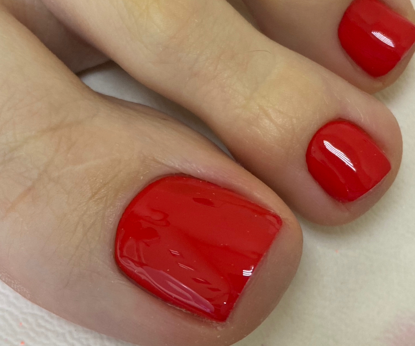 Экспресс педикюр с покрытием....
Обработка пальцев, покрытие гель-лаком/ лаком