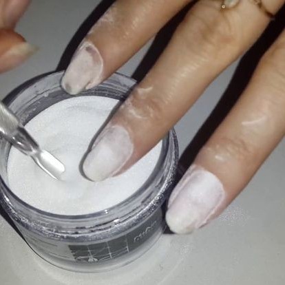 Укрепление ногтей акриловой пудрой
