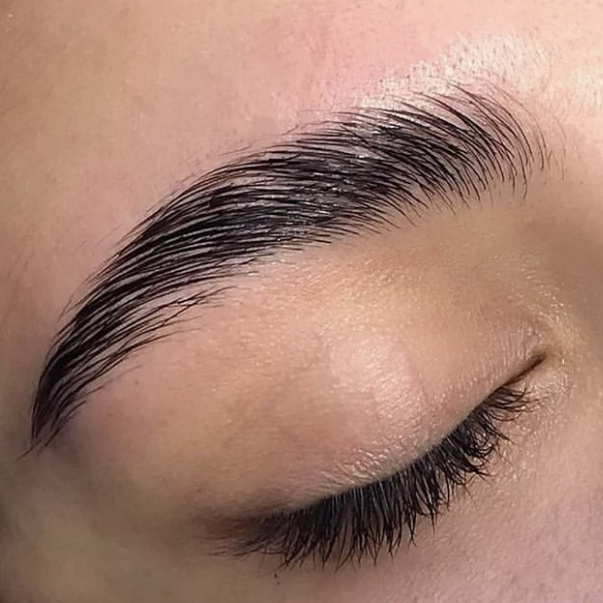 Kaş Alma ( Моделирование бровей)