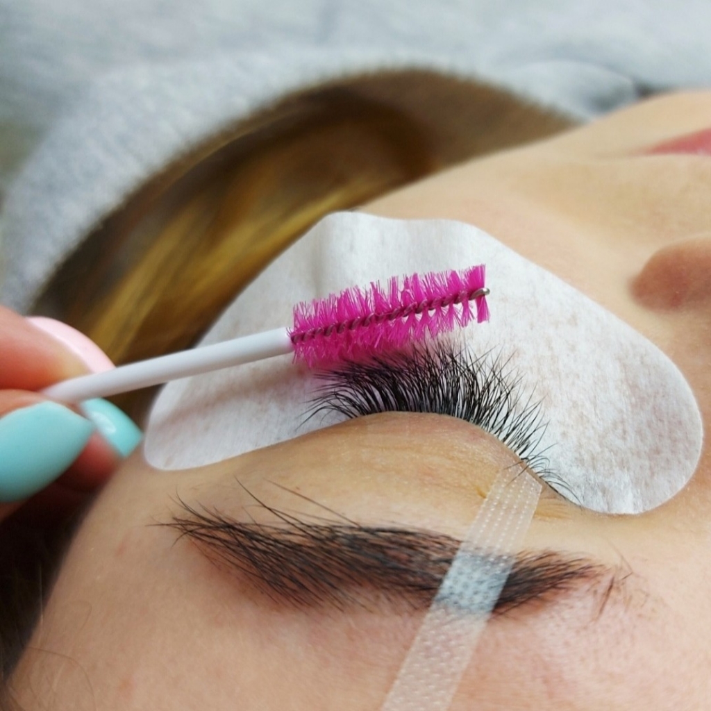 Снятие ресниц