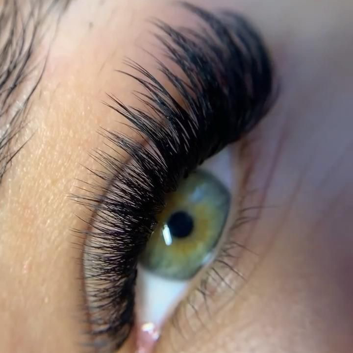 4 D