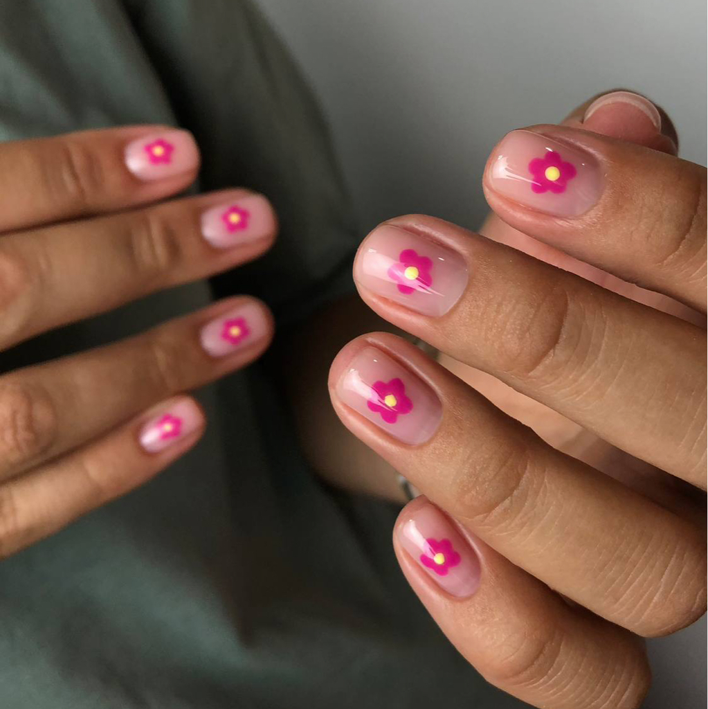 Маникюр с покрытие + простой дизайн