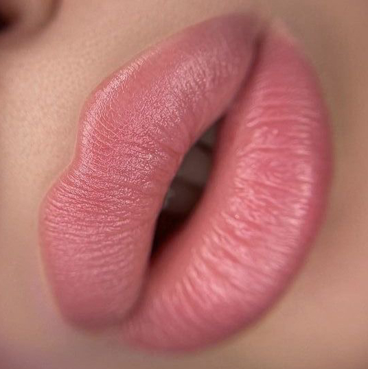 Перманентный макияж губ