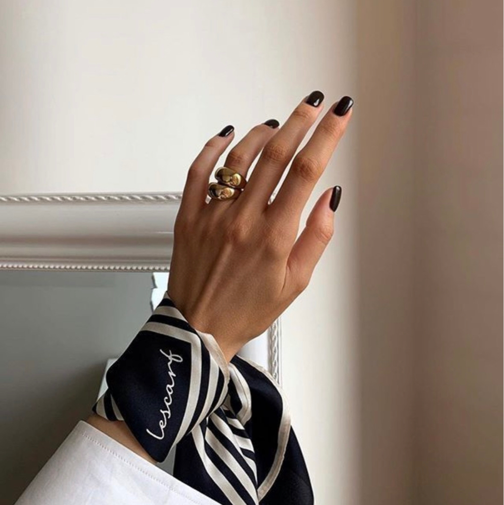 Լիցքի հեռացում

Снятие наращенных ногтей