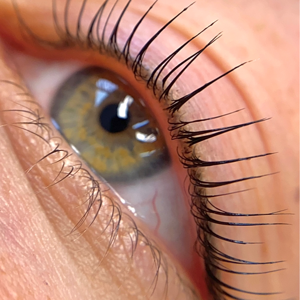 Окрашивание ресниц краской/хной