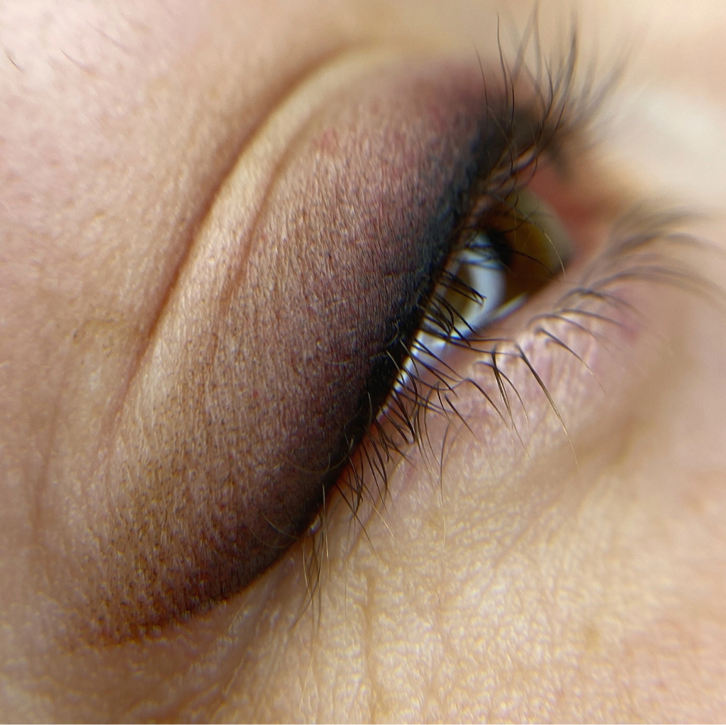 Перманентный макияж век (стрелка, стрелка с растушевкой)