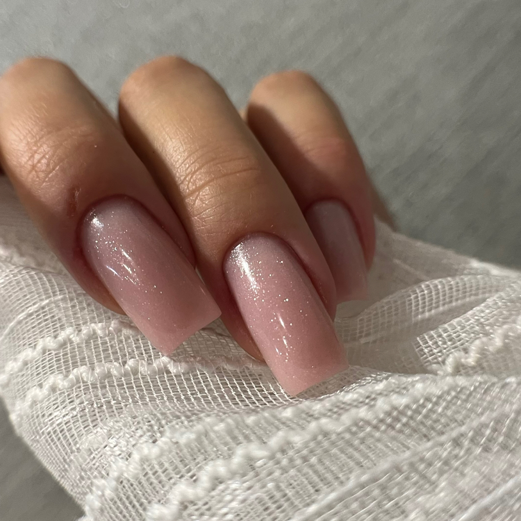 Наращивание ногтей ( Средние, длинные)