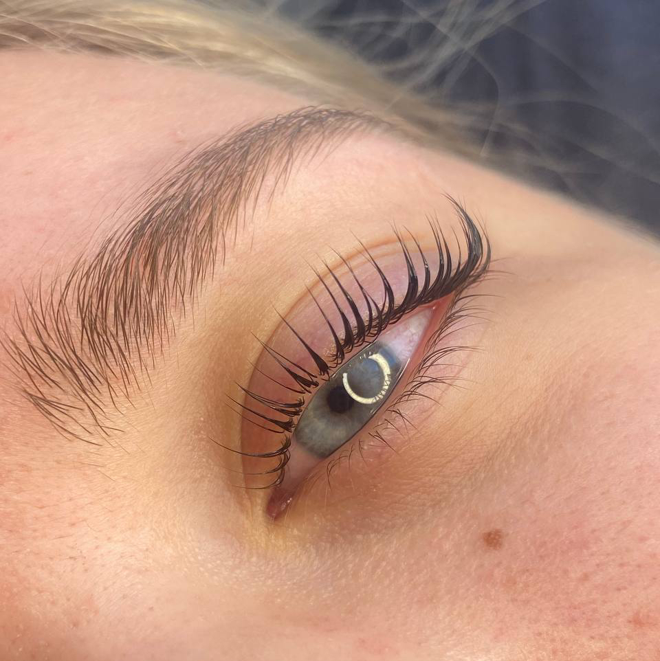 Комплекс лами ресниц + окрашивание