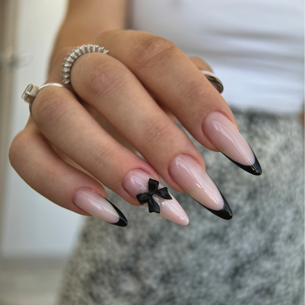 Простой дизайн/френч/втирка/аэрография 1-2 цвета/фигурки/слайдеры/стемпинг