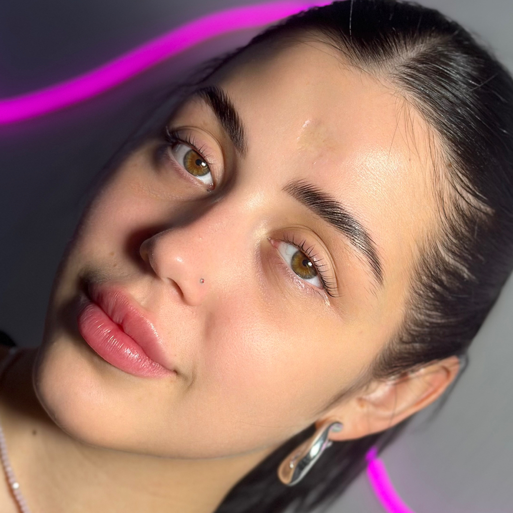 Комбо 4: Лами ресниц + Лами бровей + окрашивание + коррекция