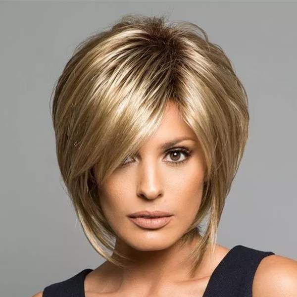 стрижка женская удлиненная
( до плеч)