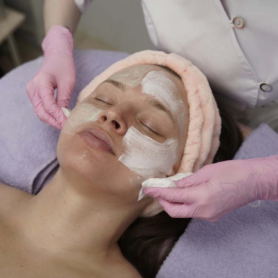 Фарфоровая кукла