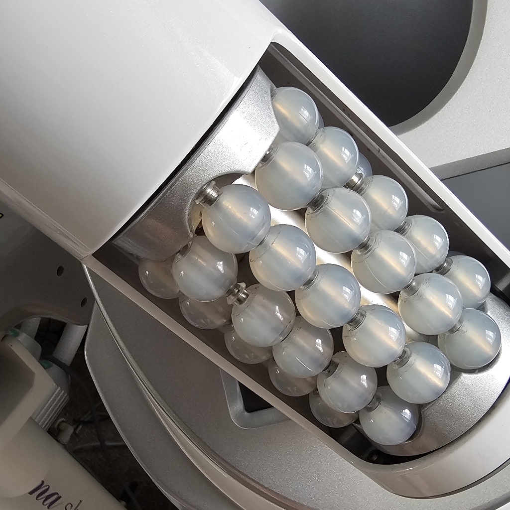 anti-cellulite massage with spheres