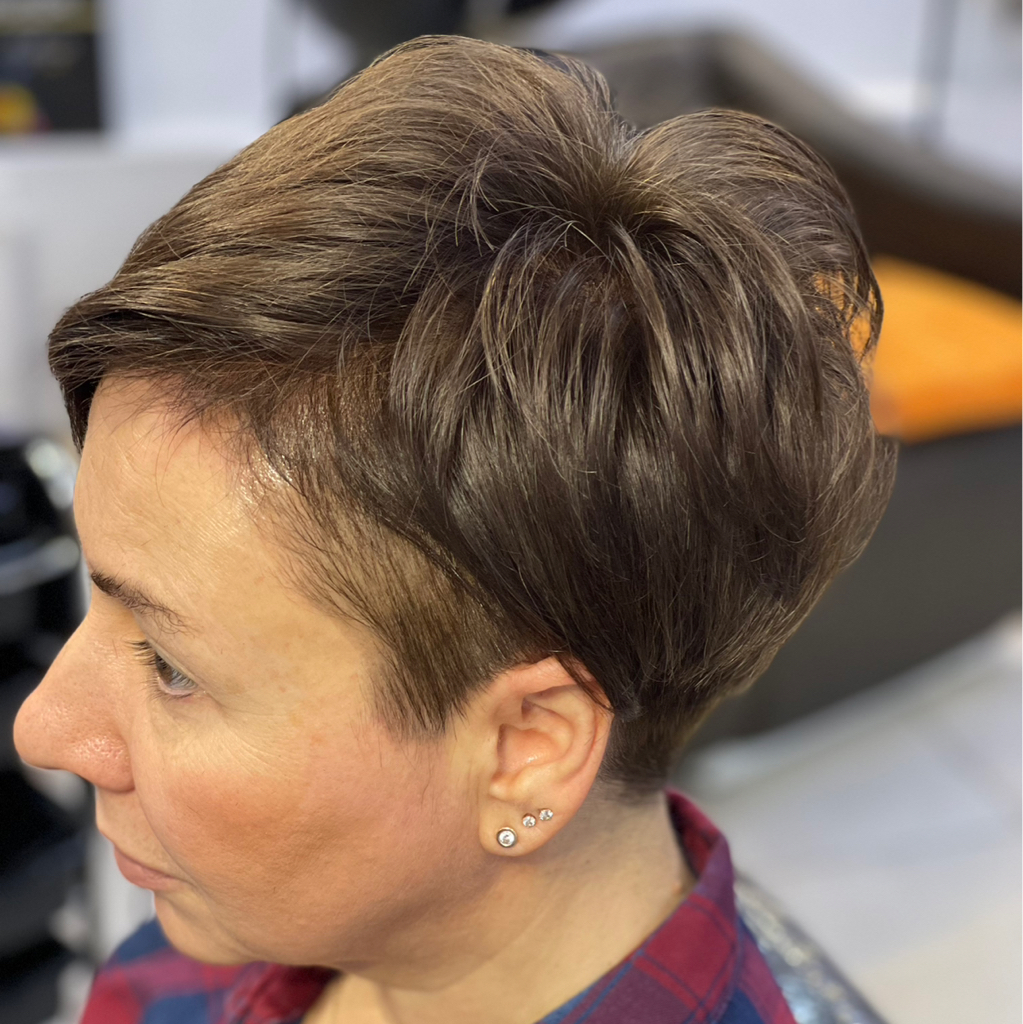 Окрашивание и стрижка на короткие волосы