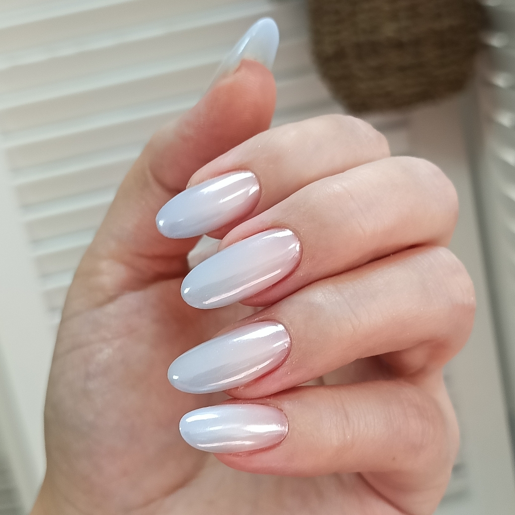 Коррекция наращенных или длинных ногтей