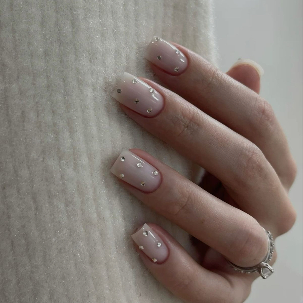 Стразы (стоимость указана за 1 шт)